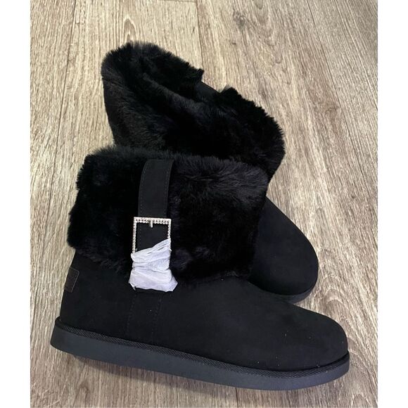 Juicy Couture Klaire Slip On Boots Black Buckle Women’s 8 New - Picture 2 of 12